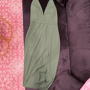 Windsor Green Plunge Neck Sheath Midi Dress